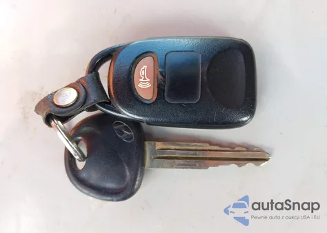 2005 Hyundai Tucson Gls/Lx from USA, damaged, VIN KM8JN72D25U188241